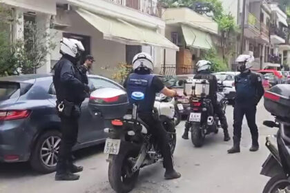 13 ανήλικοι ανάμεσα στους συλληφθέντες ακροδεξιάς οργάνωσης στη Θεσσαλονίκη